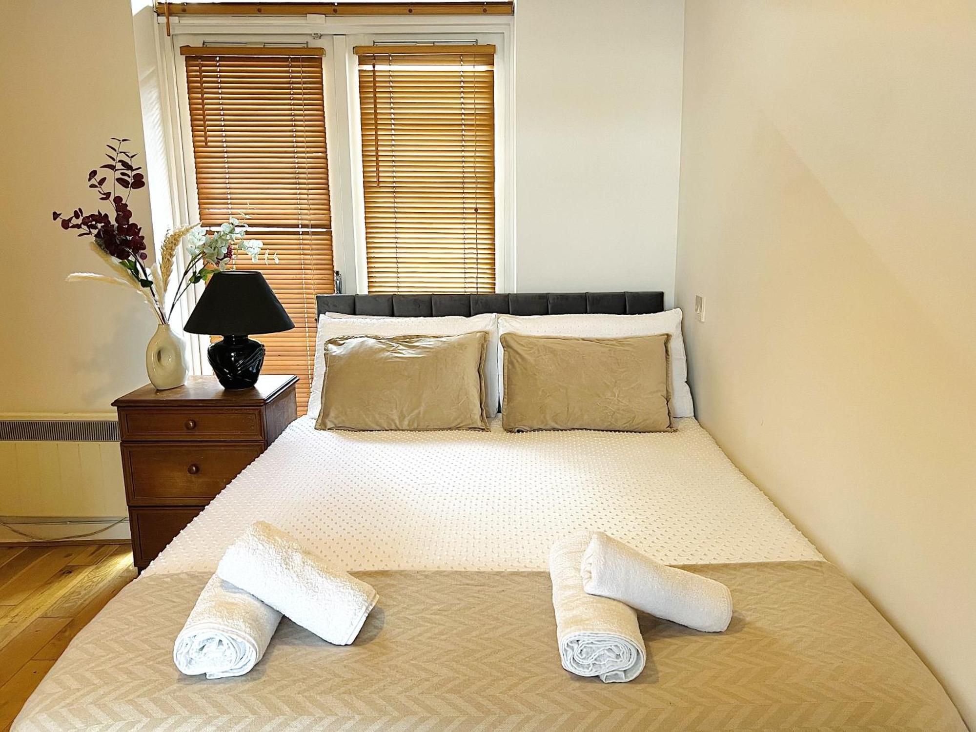 Cosy River View Flat At Temple Bar Dublin Buitenkant foto