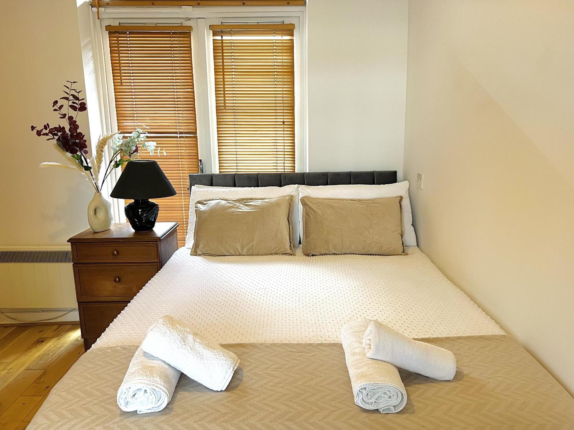 Cosy River View Flat At Temple Bar Dublin Buitenkant foto